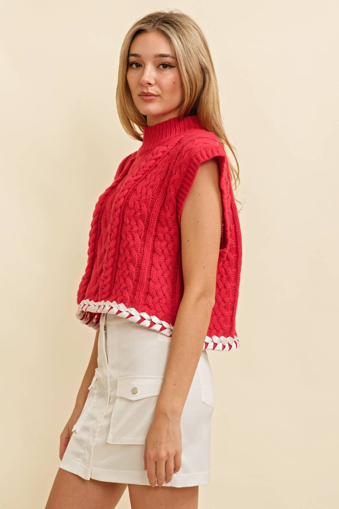 CABLE KNIT DROP SHOULDER CONTRAST STITCH SWEATER: Cream / M