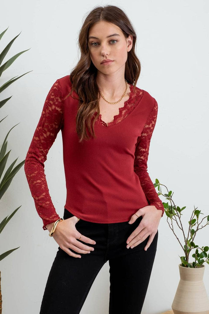 LACE TRIM V NECK LONG SLEEVE KNIT TOP: BURGUNDY