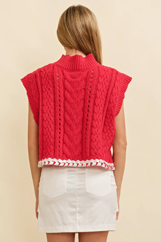 CABLE KNIT DROP SHOULDER CONTRAST STITCH SWEATER: Cream / M